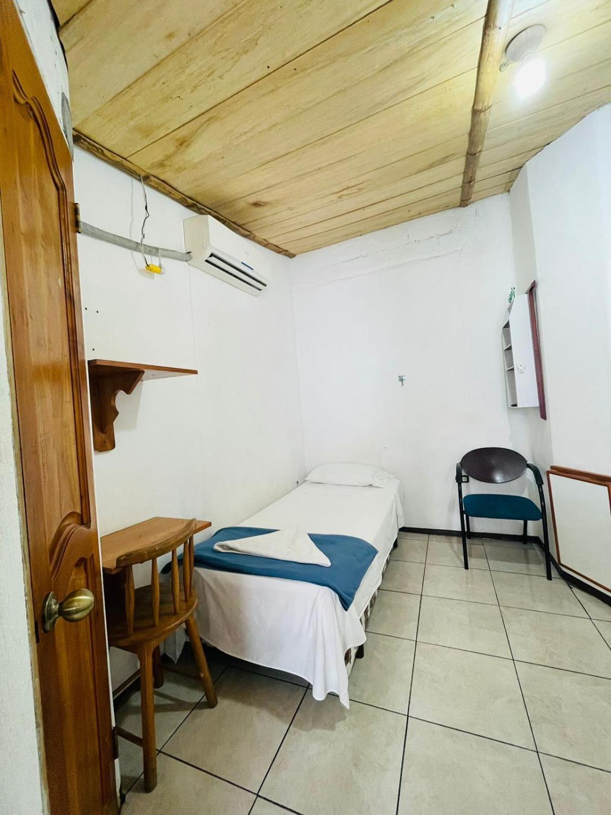 Hostal Darwin Puerto Ayora  Exteriér fotografie